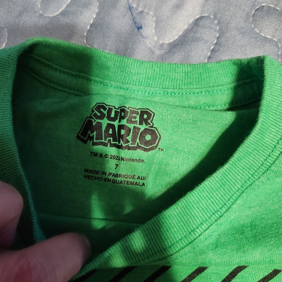 Nintendo Mario Green Short Sleeve Tee - Picture 5 of 8